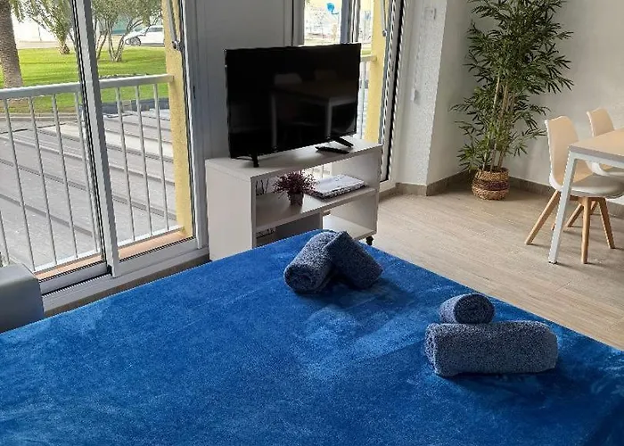 Loft Amb Vistes Al Mar By Apartaments La Catifa