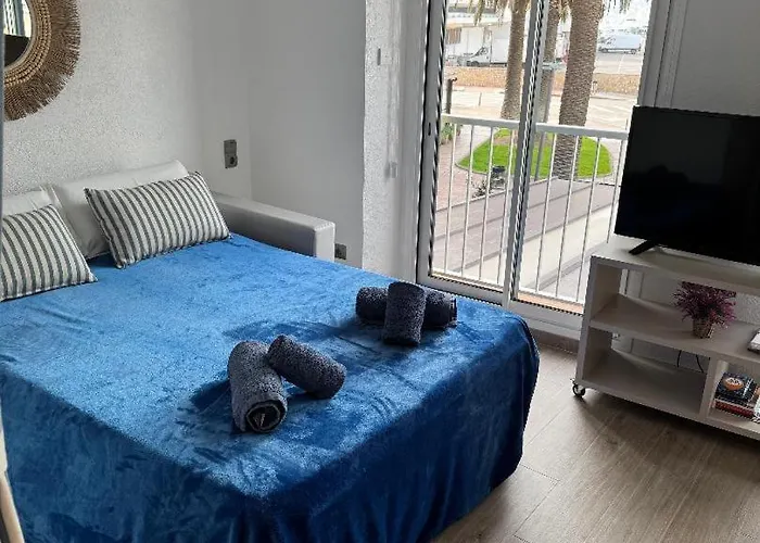 Loft Amb Vistes Al Mar By Apartaments La Catifa